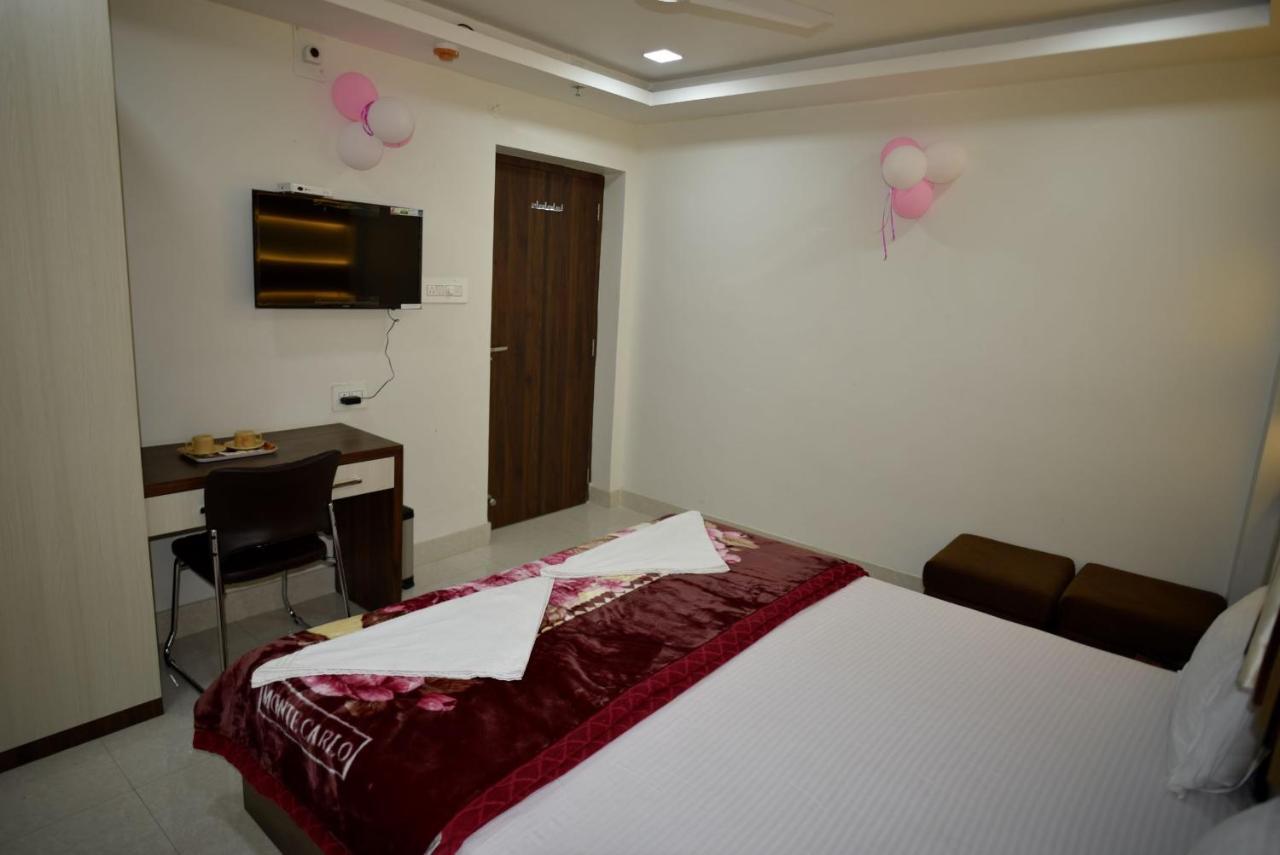 Hotel Amrit Plaza Dhanbād Extérieur photo